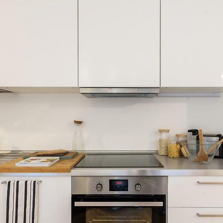 Joivy Homey 1-Bed With View Near Citylife Милано Екстериор снимка