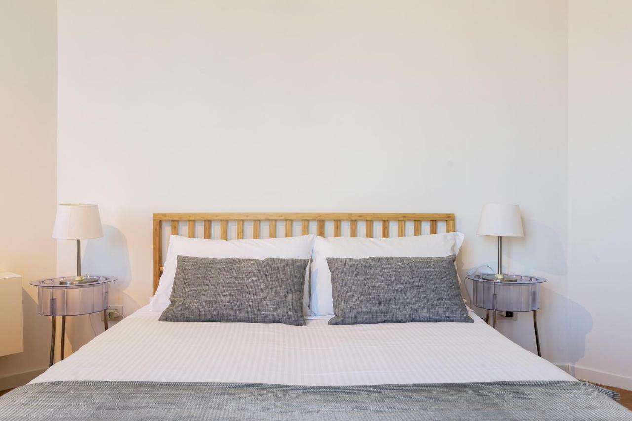 Joivy Homey 1-Bed With View Near Citylife Милано Екстериор снимка